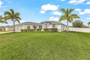 2017 SW 30th St, Cape Coral, FL 33914 - Photo 3