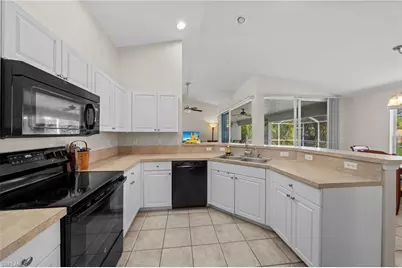 2517 SW 11th Ct, Cape Coral, FL 33914 - Photo 7