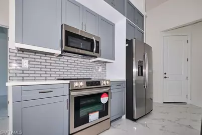 1513 NE 23rd St, Cape Coral, FL 33909 - Photo 7