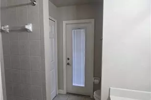 137 SE 16th St, Cape Coral, FL 33990 - Photo 33