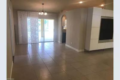 137 SE 16th St, Cape Coral, FL 33990 - Photo 7