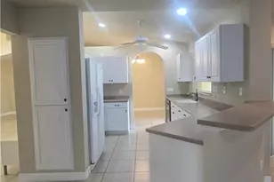 137 SE 16th St, Cape Coral, FL 33990 - Photo 13