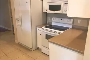 137 SE 16th St, Cape Coral, FL 33990 - Photo 11