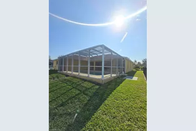 137 SE 16th St, Cape Coral, FL 33990 - Photo 39