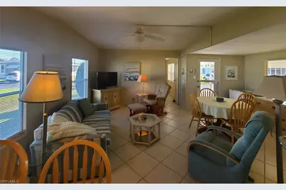 938 Lazy Ln, North Fort Myers, FL 33917 - Photo 5