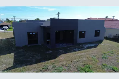 2116 SW 15th Ave, Cape Coral, FL 33991 - Photo 5