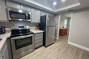 195 E Mariana Ave, North Fort Myers, FL 33917 - Photo 11