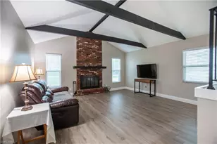 195 E Mariana Ave, North Fort Myers, FL 33917 - Photo 9