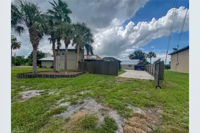 195 E Mariana Ave, North Fort Myers, FL 33917 - Photo 35