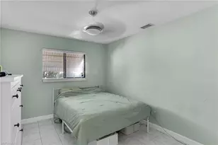 102 SE 42nd St, Cape Coral, FL 33904 - Photo 23