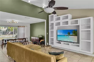 102 SE 42nd St, Cape Coral, FL 33904 - Photo 13