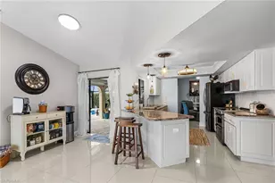 1102 SE 21st Ave, Cape Coral, FL 33990 - Photo 11