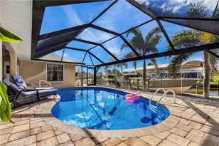 1102 SE 21st Ave, Cape Coral, FL 33990 - Photo 5