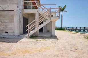 938 San Carlos Dr, Fort Myers Beach, FL 33931 - Photo 9