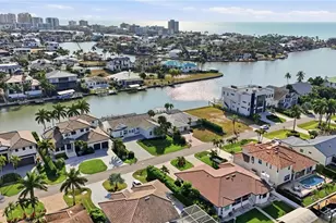 380 Conners Ave, Naples, FL 34108 - Photo 9