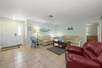 10746 Lemontree Ct, Lehigh Acres, FL 33936 - Photo 7