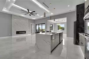 842 SW 15th St, Cape Coral, FL 33991 - Photo 11