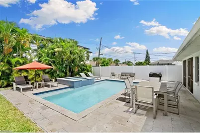 521 102nd Ave N, Naples, FL 34108 - Photo 1