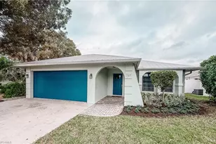 521 102nd Ave N, Naples, FL 34108 - Photo 9