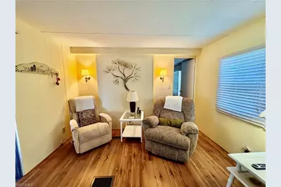 622 Vista Dr, North Fort Myers, FL 33917 - Photo 9