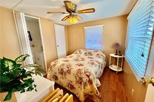 622 Vista Dr, North Fort Myers, FL 33917 - Photo 17