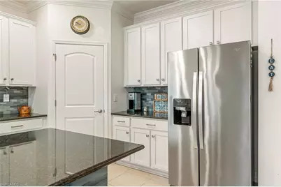 811 SE 33rd Ter, Cape Coral, FL 33904 - Photo 17