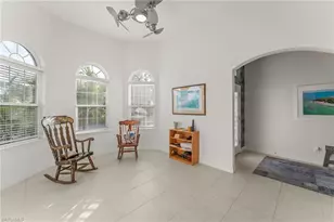 811 SE 33rd Terrace, Cape Coral, FL 33904 - Photo 21