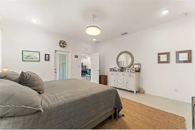 811 SE 33rd Ter, Cape Coral, FL 33904 - Photo 23