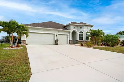 811 SE 33rd Ter, Cape Coral, FL 33904 - Photo 5