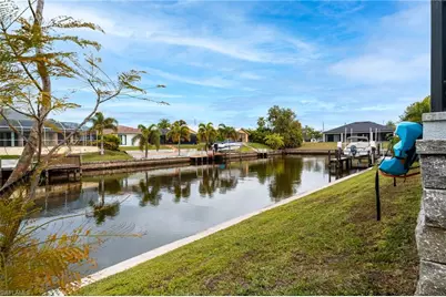 811 SE 33rd Ter, Cape Coral, FL 33904 - Photo 37