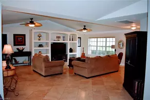 1823 SW 39th St, Cape Coral, FL 33914 - Photo 9