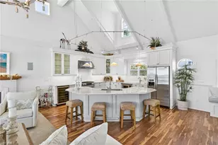 1212 Isabel Dr, Sanibel, FL 33957 - Photo 9