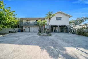 17324/17326 Whitewater Ct, Fort Myers Beach, FL 33931 - Photo 1