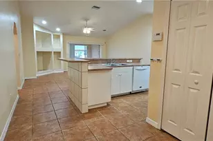 3619 SW Santa Barbara Pl, Cape Coral, FL 33914 - Photo 5