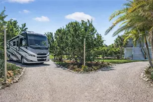 1211 Periwinkle Way, Sanibel, FL 33957 - Photo 3