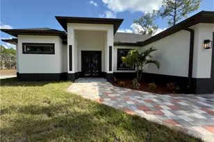 1008 Williams Ave, Lehigh Acres, FL 33972 - Photo 3