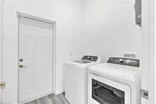 719 Little Rock St E, Lehigh Acres, FL 33974 - Photo 31