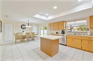 1628 Country Club Blvd SE, Cape Coral, FL 33990 - Photo 7