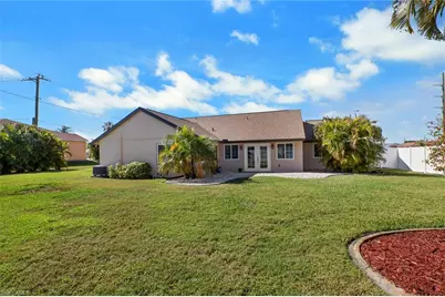 5 SE 20th Pl, Cape Coral, FL 33990 - Photo 29