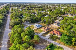 3718 41st St SW, Lehigh Acres, FL 33976 - Photo 27