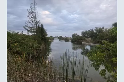 105 NE 12th Ln, Cape Coral, FL 33909 - Photo 1