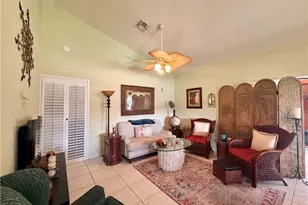 2501 McGregor Park Cir, Fort Myers, FL 33908 - Photo 11