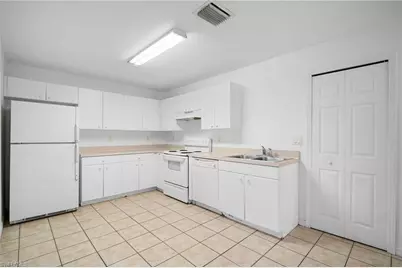 4646 15th St SW, Lehigh Acres, FL 33973 - Photo 7