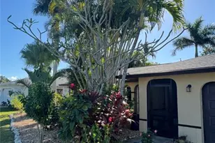 1708 SE 8th St, Cape Coral, FL 33990 - Photo 3