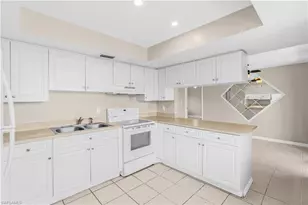 2927 SE 15th Pl, Cape Coral, FL 33904 - Photo 17