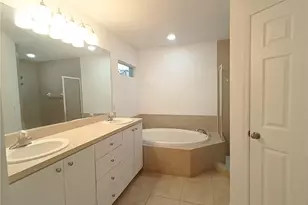 1316 NE 20th Ave, Cape Coral, FL 33909 - Photo 13