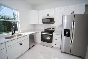 18141 E Wintergarden Ave, Port Charlotte, FL 33948 - Photo 17