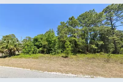 613/615 Meadow Rd, Lehigh Acres, FL 33973 - Photo 3