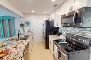 560 E Valley Dr, Bonita Springs, FL 34134 - Photo 9