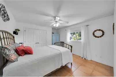 1811 NE 5th Ter, Cape Coral, FL 33909 - Photo 9